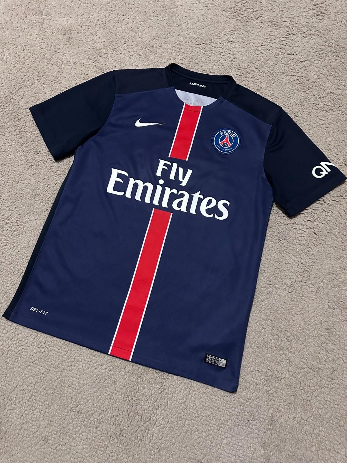 Nike PARIS SAINT GERMAIN 2015 FOOTBALL SHIRT SOCCER JERSEY NIKE Size US M / EU 48-50 / 2 - 2 Thumbnail