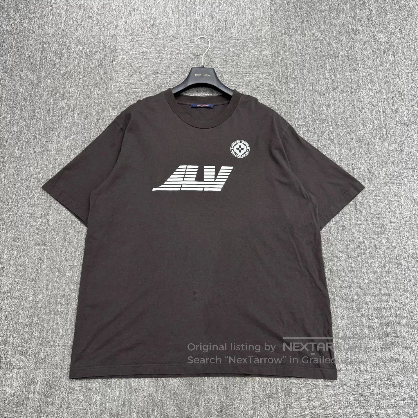 Louis Vuitton Louis Vuitton LV Logo Print T-Shirt. Size US XXL / EU 58 / 5 - 1 Thumbnail