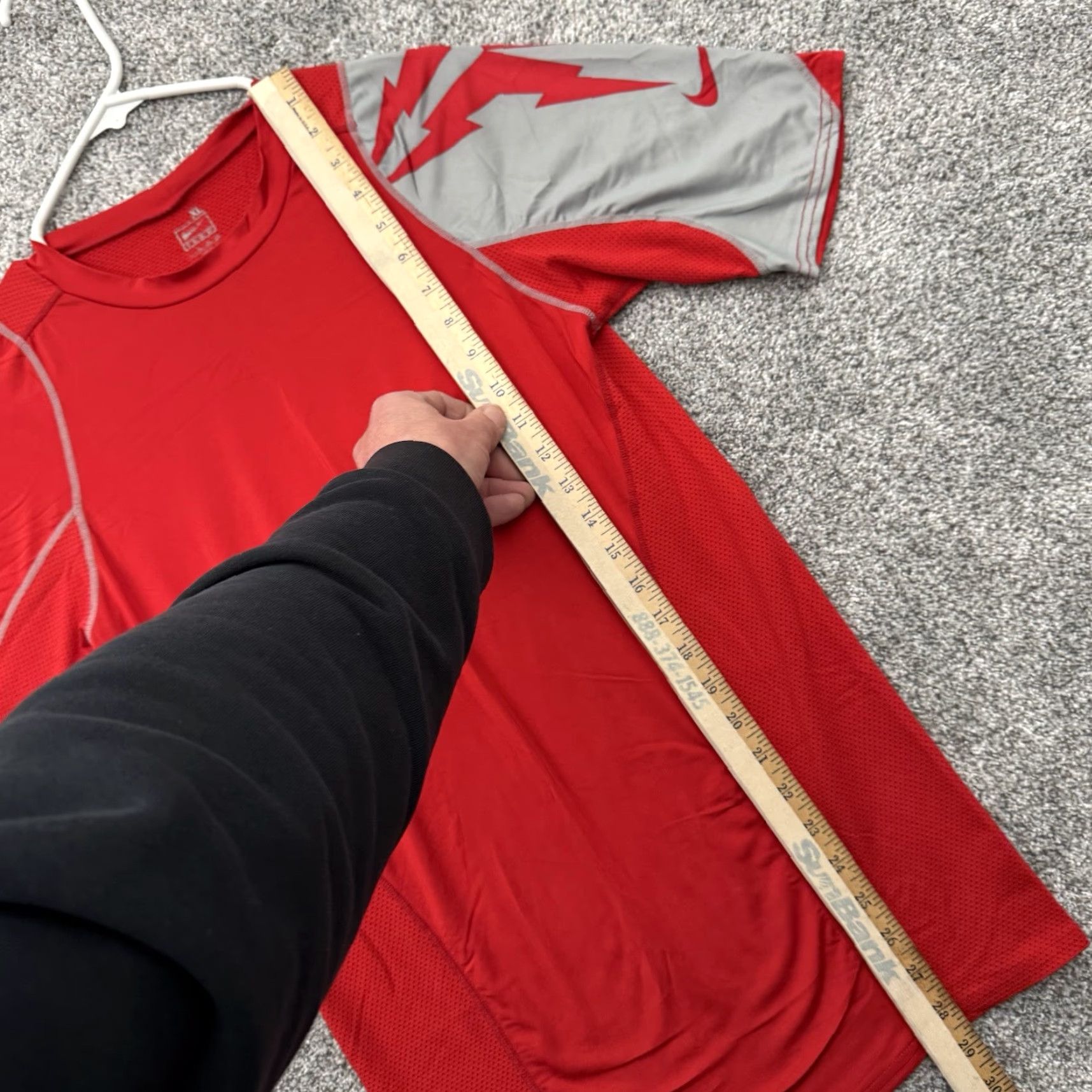 Nike Nike Shirt Mens XL Dri-Fit Athletic Activewear T-Shirt Red 30 Chest Moisture Wicking Breathing Lightweight Logo Cross Training Gym Running 90s? Size US XL / EU 56 / 4 - 2 Thumbnail