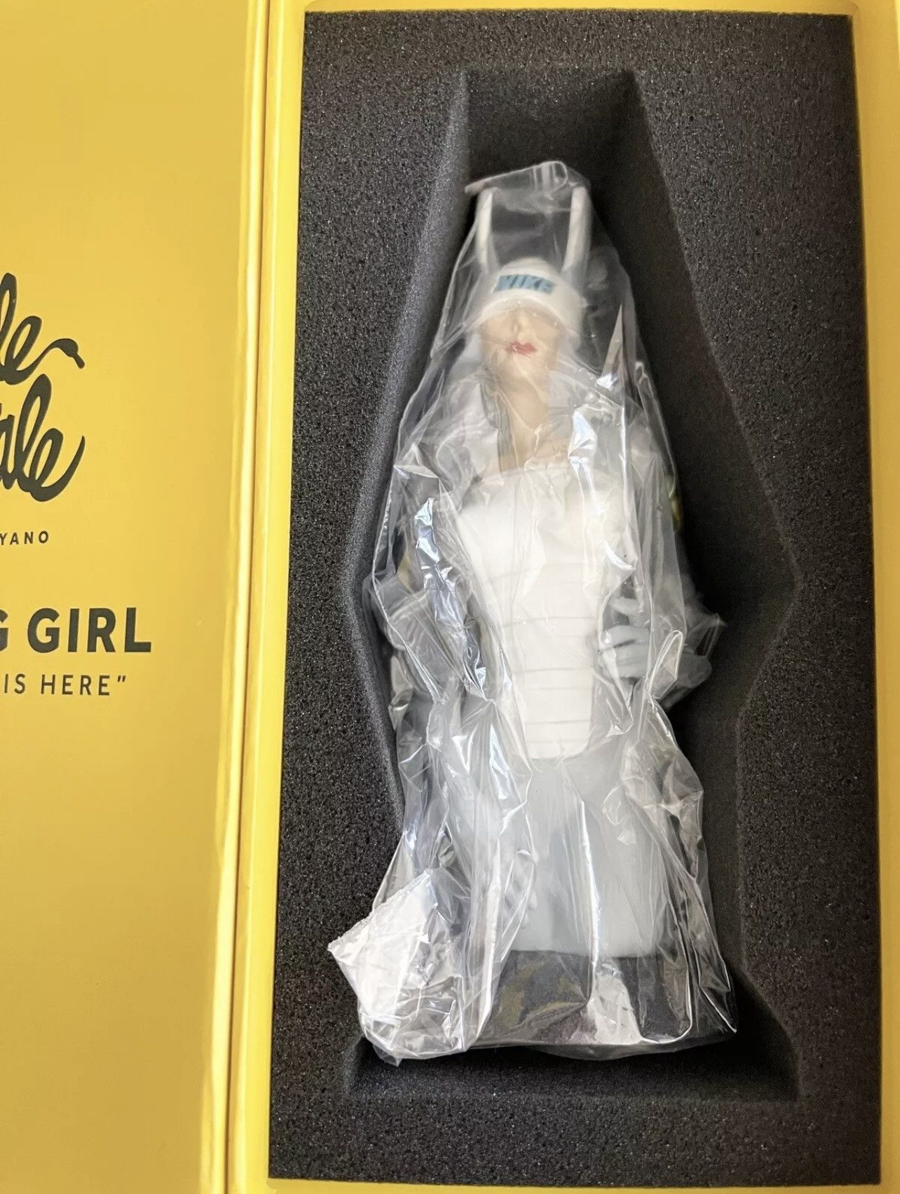 Other STEAL! Air Mag Girl by Reina Koyano 2017 Size ONE SIZE - 4 Thumbnail