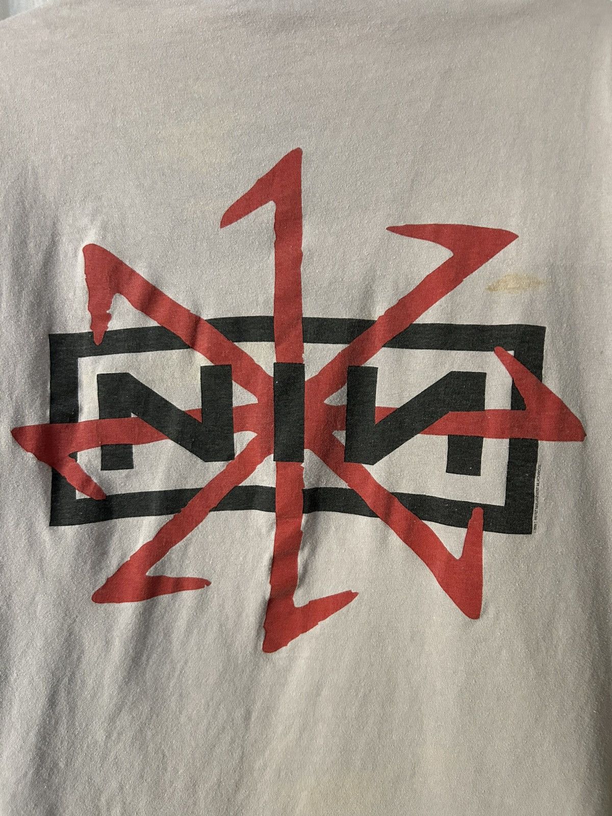 Other Tee: rare vintage 1995 nine inch nails raspberry devil xl Size US XL / EU 56 / 4 - 4 Thumbnail