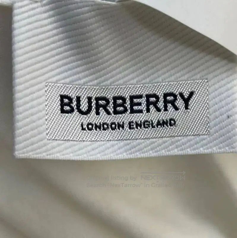 Burberry Burberry White Cotton Women's T-Shirt. Size S / US 4 / IT 40 - 5 Thumbnail