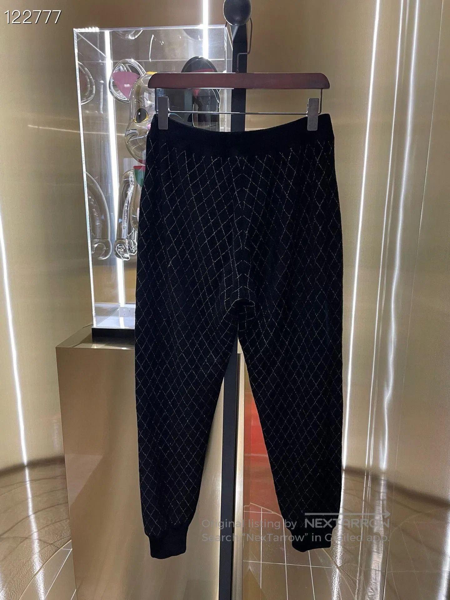 Chanel Chanel Quilted Velvet Black Trousers. Size 37" - 2 Thumbnail