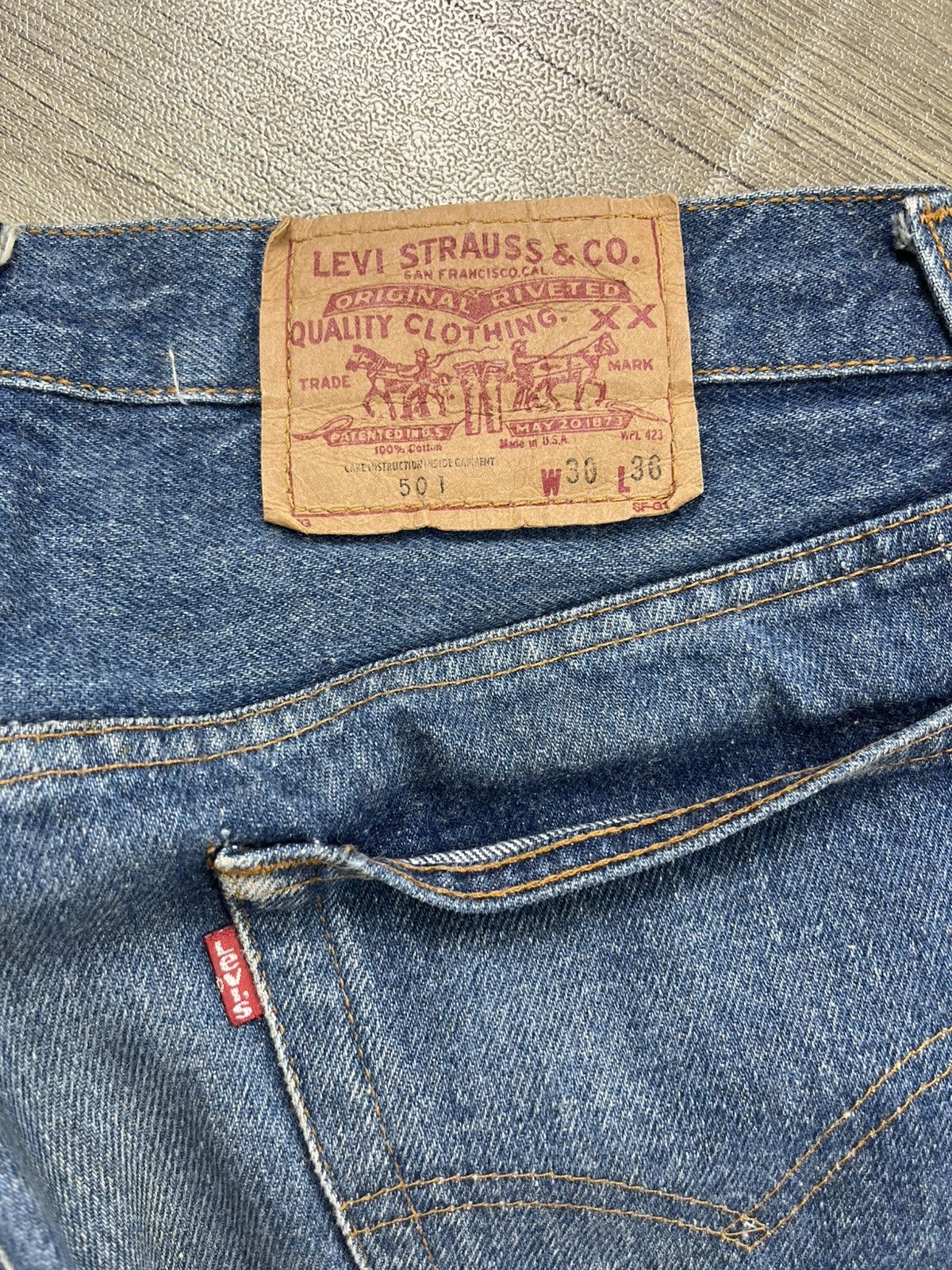 Levi's Vintage Clothing 🇺🇸1980s Vintage Levis 501 30x36 Straight Leg Blue Jeans Size US 30 / EU 46 - 17 Thumbnail