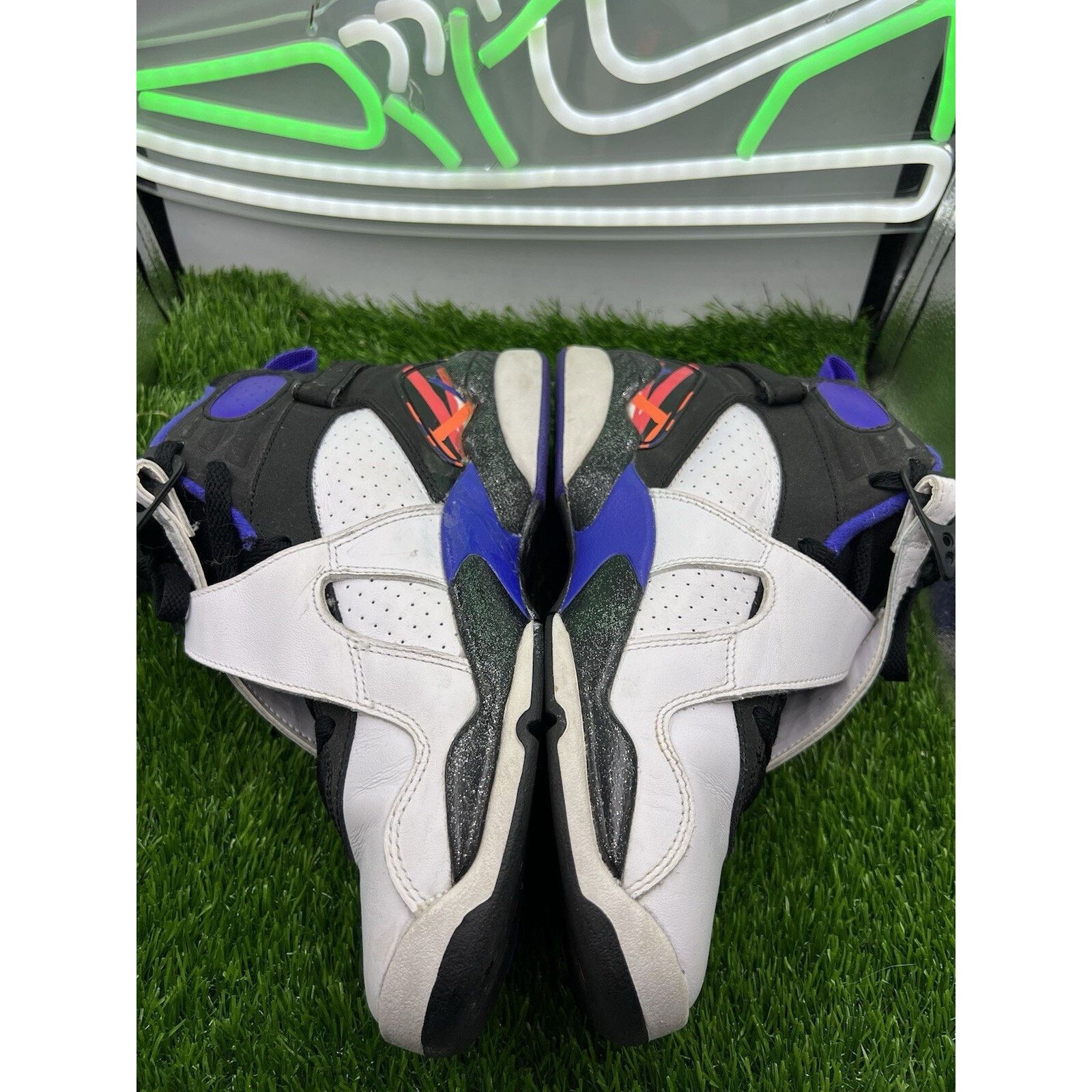 Jordan Brand Nike Air Jordan 8 Shoes Sneakers Size 7Y W8.5 Size US 7 / EU 40 - 7 Thumbnail