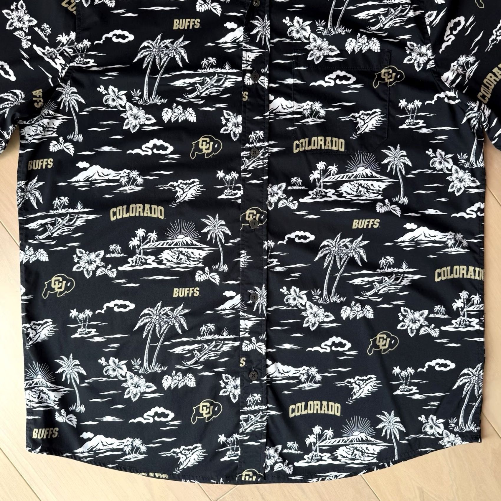 Reyn Spooner Reyn Spooner Colorado Buffaloes Shirt Large Black Short Sleeve Summer Party Golf Size US L / EU 52-54 / 3 - 5 Thumbnail