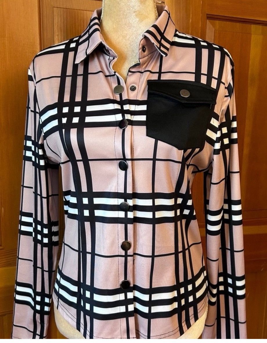 Designer × Other NWT, Lavishly Paris Designer Button Up Blouse. Size M / US 6-8 / IT 42-44 - 4 Thumbnail
