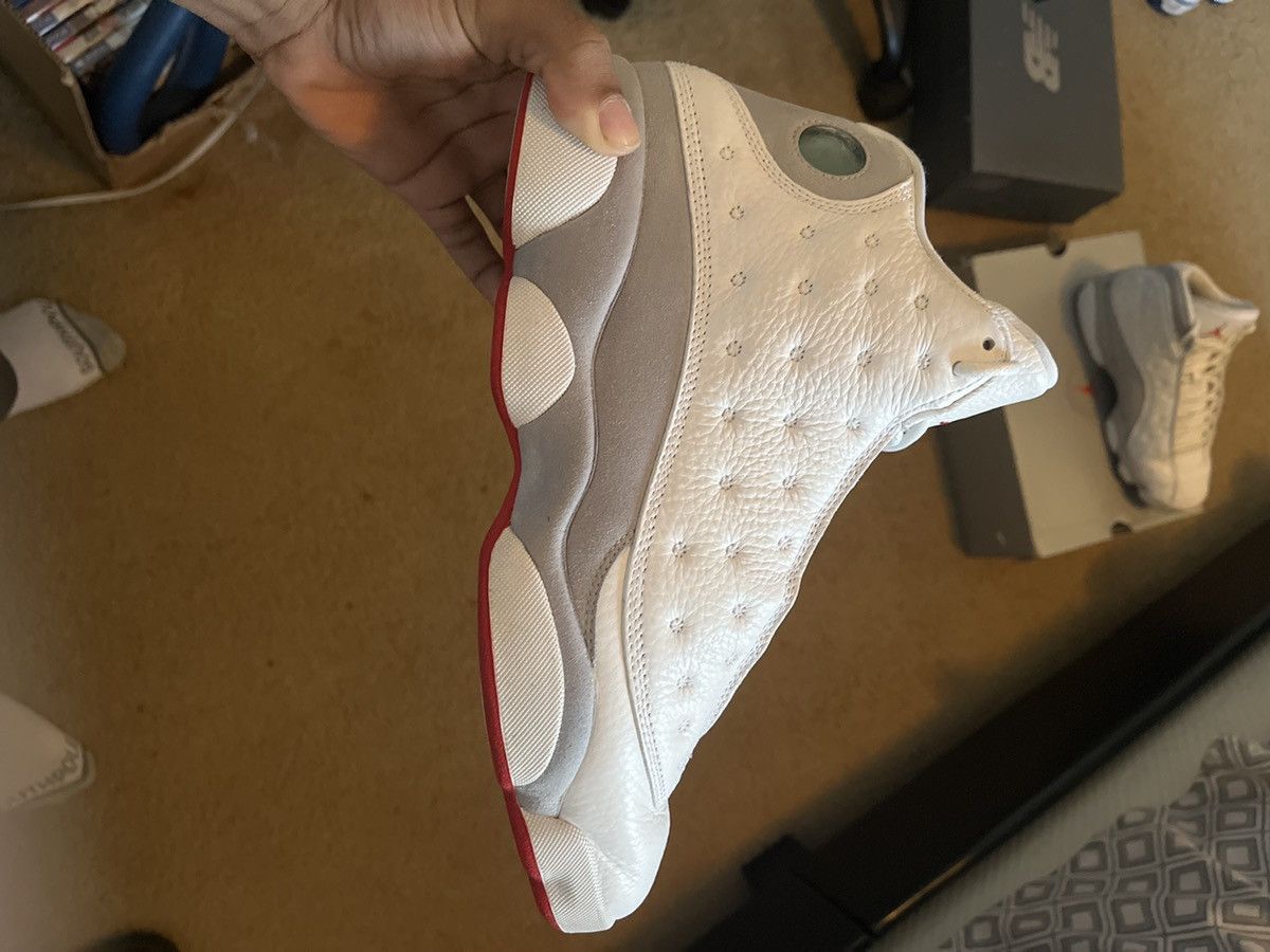 Jordan Brand White grey retro air jordan 13s Size US 10.5 / EU 43-44 - 2 Thumbnail