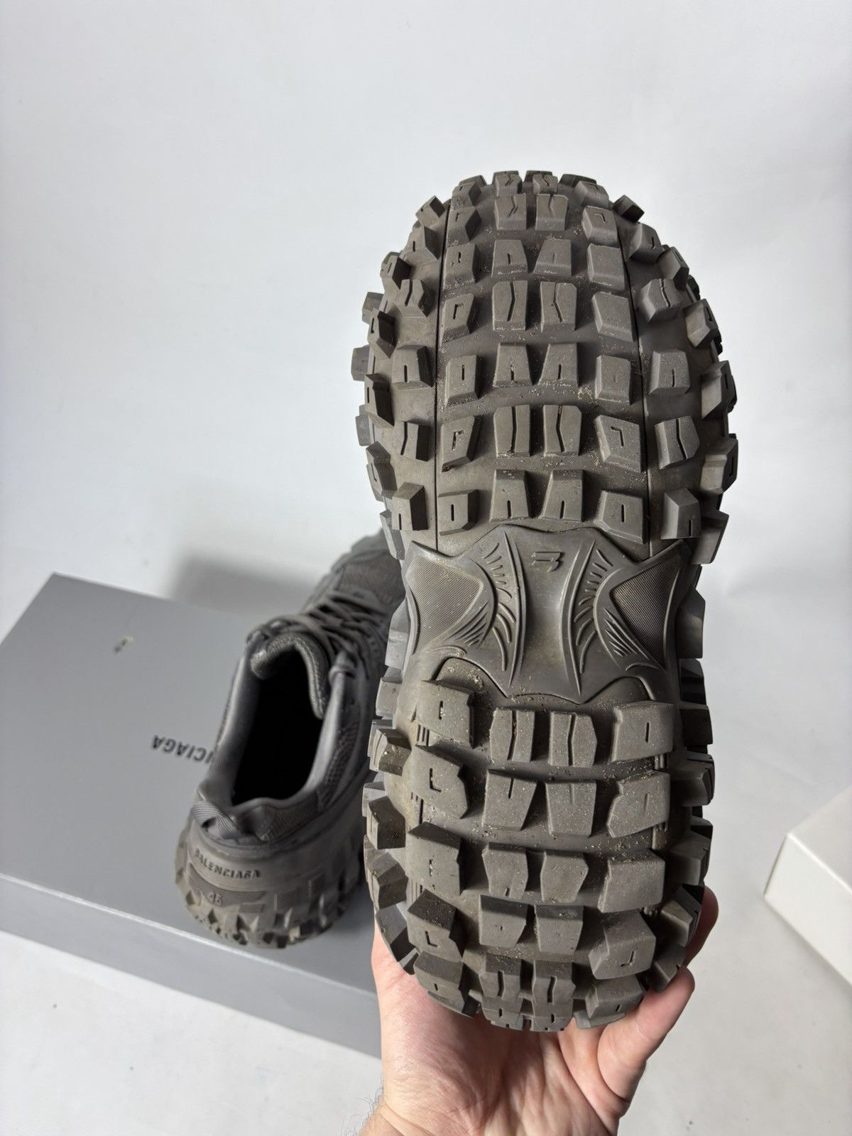 Balenciaga Balenciaga Defender Bouncer sneakers Size US 13 / EU 46 - 9 Thumbnail