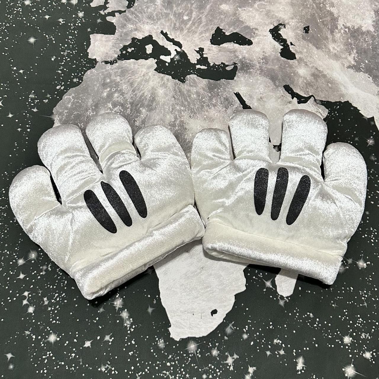 Other Mickey Mouse Cartoon Character Gloves Size ONE SIZE - 1 Thumbnail