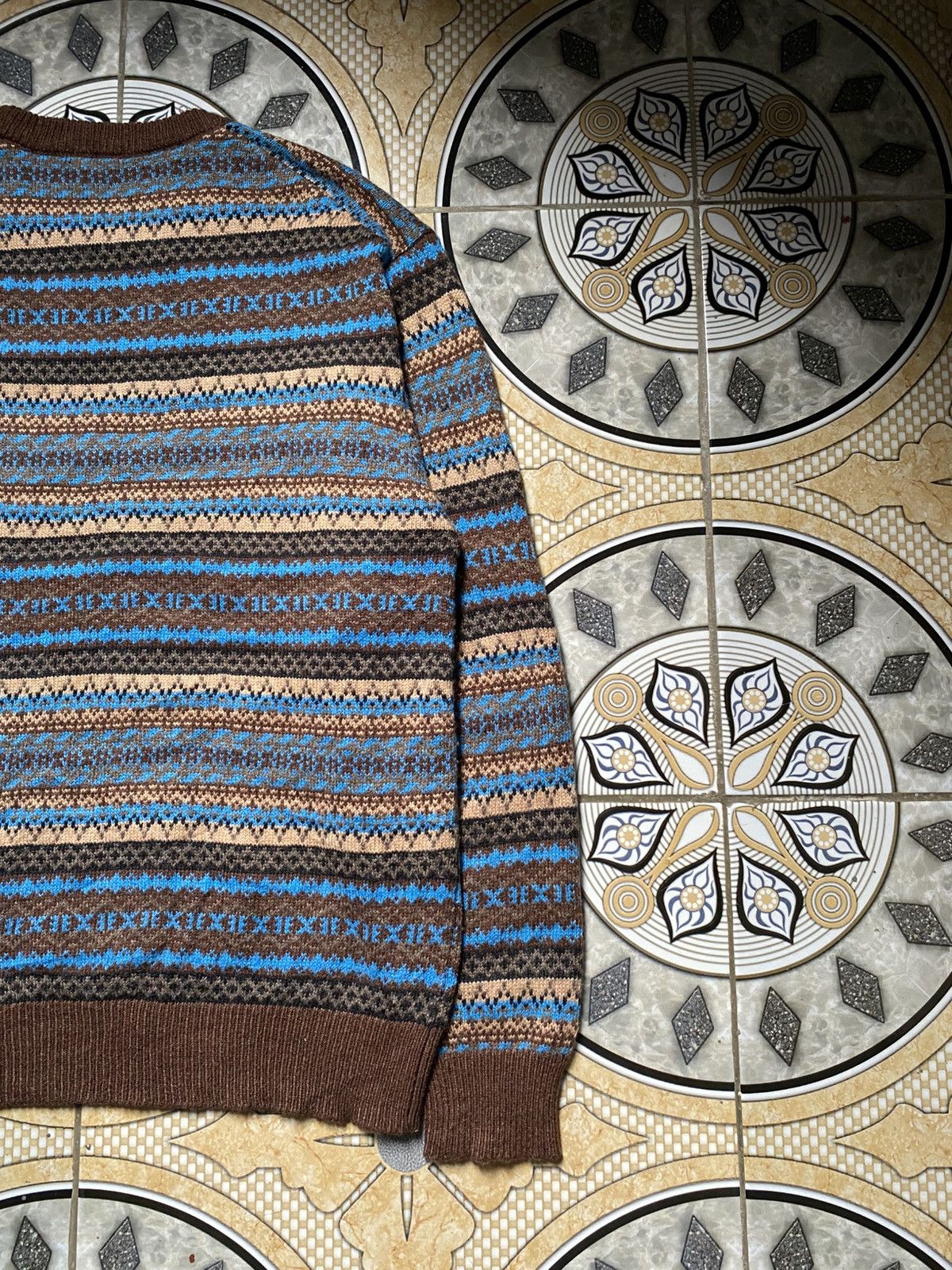 GU Vintage 90's GU Japan Fair Isle Knit Winter Streetwear. Size US M / EU 48-50 / 2 - 5 Thumbnail