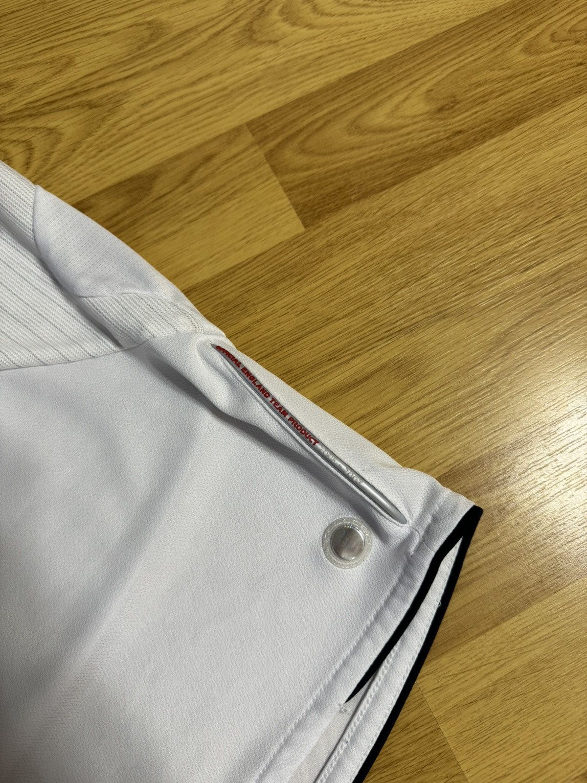 Umbro × Vintage Blokecore ⚽️ England 2005 - 2007 home #4 GERRARD football kit Size US L / EU 52-54 / 3 - 10 Thumbnail