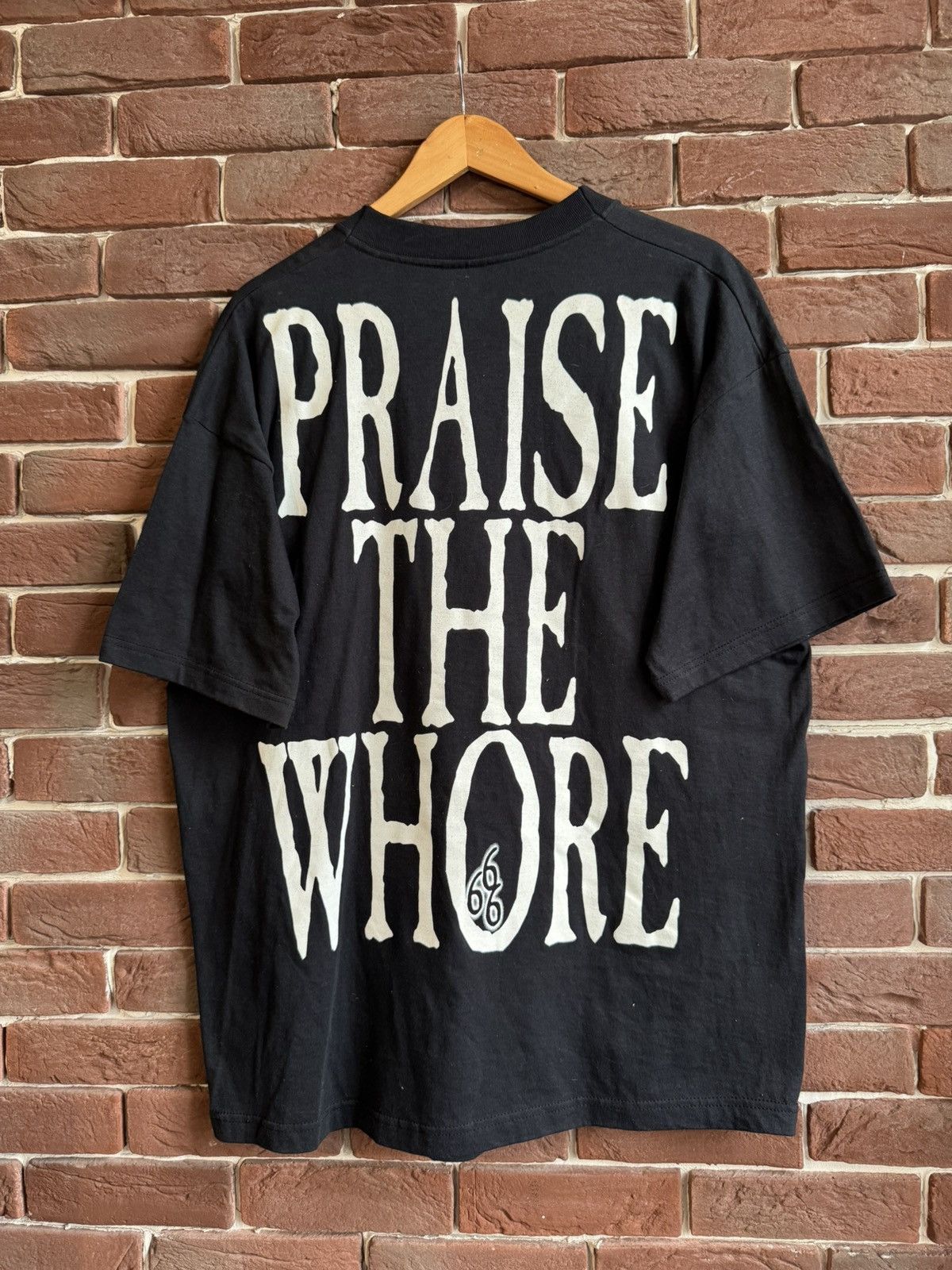 Band Tees Vintage 1999 Cradle of Filth "Praise The Metal Band Tshirt Size US XL / EU 56 / 4 - 2 Thumbnail