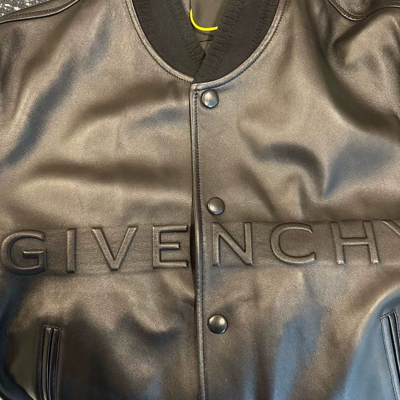 Givenchy Givenchy SS23 Solid Color Letter Embossed Long-sleeved Jac Size US XL / EU 56 / 4 - 4 Thumbnail