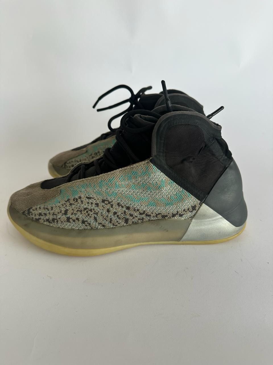 Adidas Adidas Yeezy Quantum Teal Blue Size 10.5 US Size US 10.5 / EU 43-44 - 2 Thumbnail