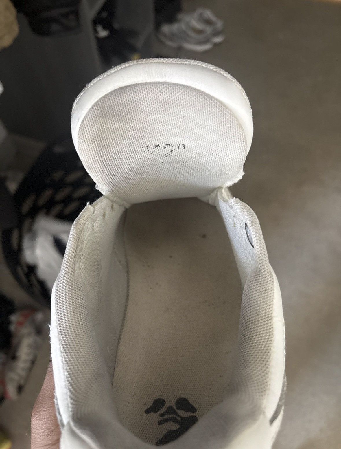 Off-White Off White Out of office Size US 9 / EU 42 - 6 Thumbnail