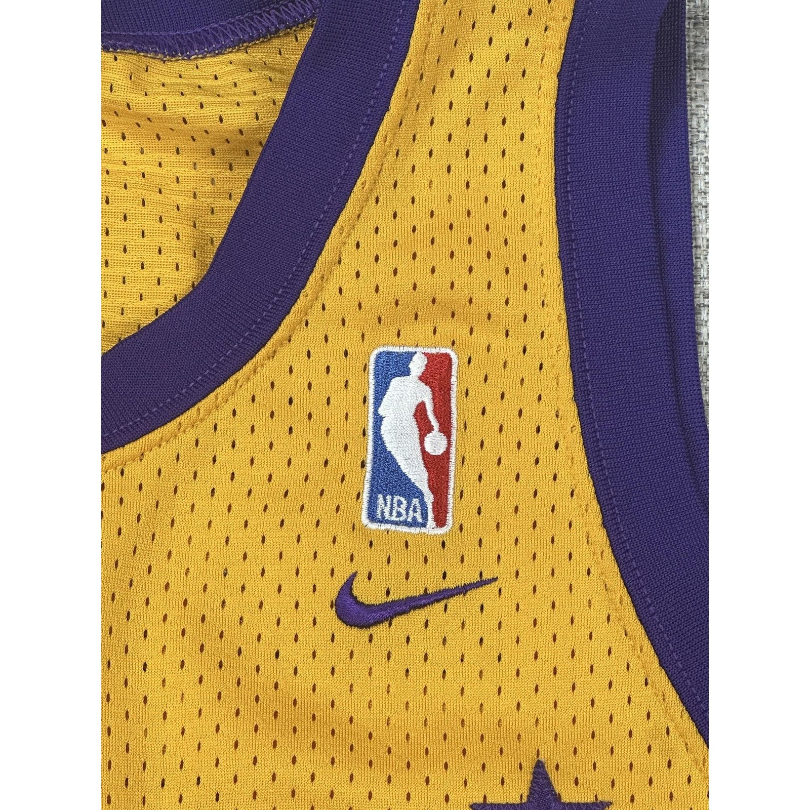 Nike Los Angeles Lakers Jersey Rewind Sz L NBA Nike Kobe Bryant 8 Size US L / EU 52-54 / 3 - 5 Thumbnail