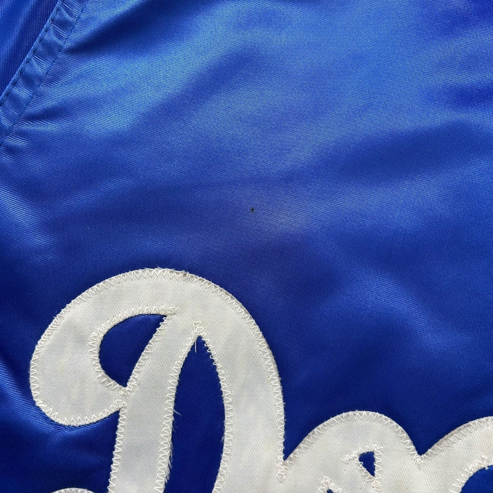 MLB VTG 90s LOS ANGELES DODGERS STARTER SATIN BOMBER JACKET Size US M / EU 48-50 / 2 - 9 Thumbnail