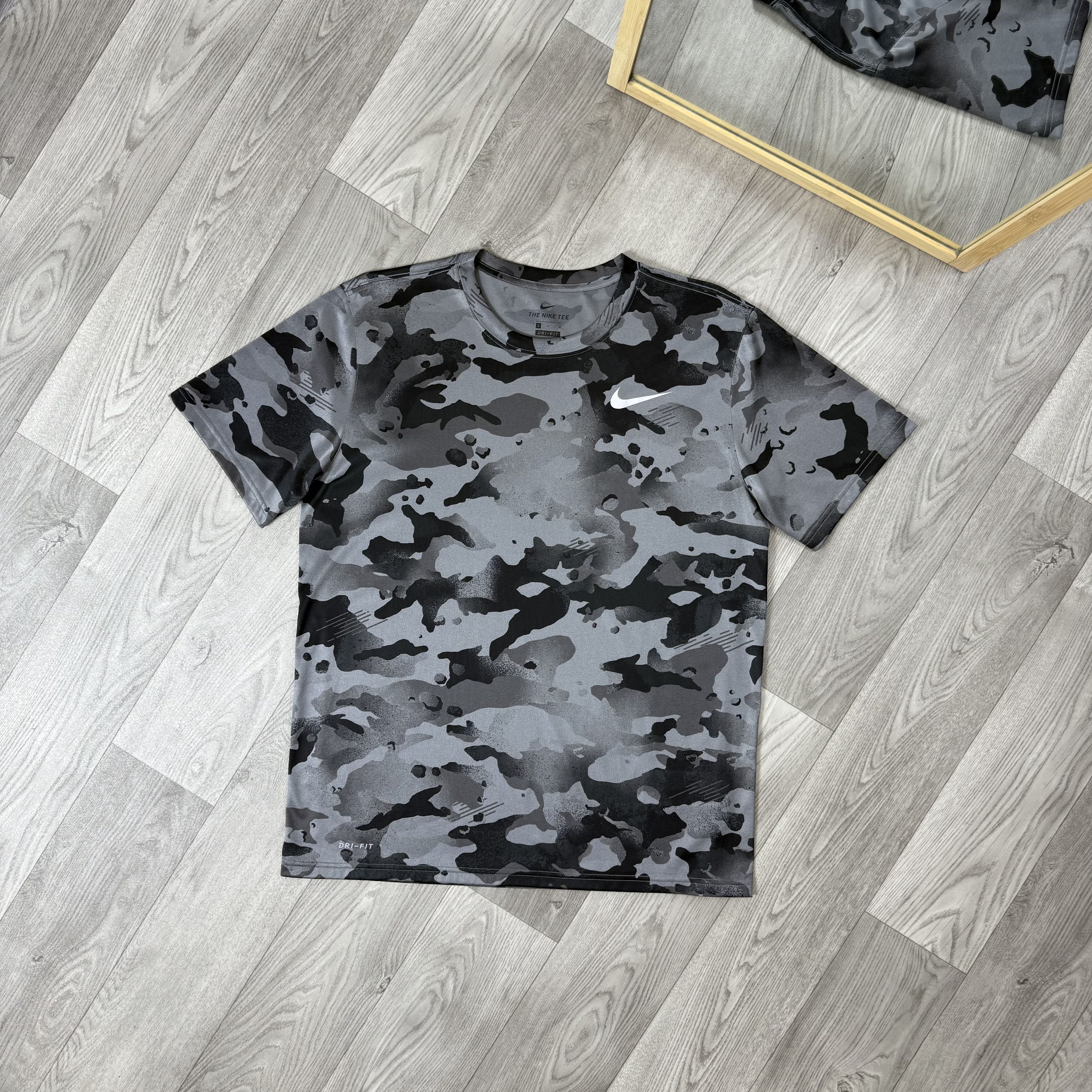 Nike Nike Dri-Fit Camouflage Sport Tee Shirt L Size US L / EU 52-54 / 3 - 1 Thumbnail