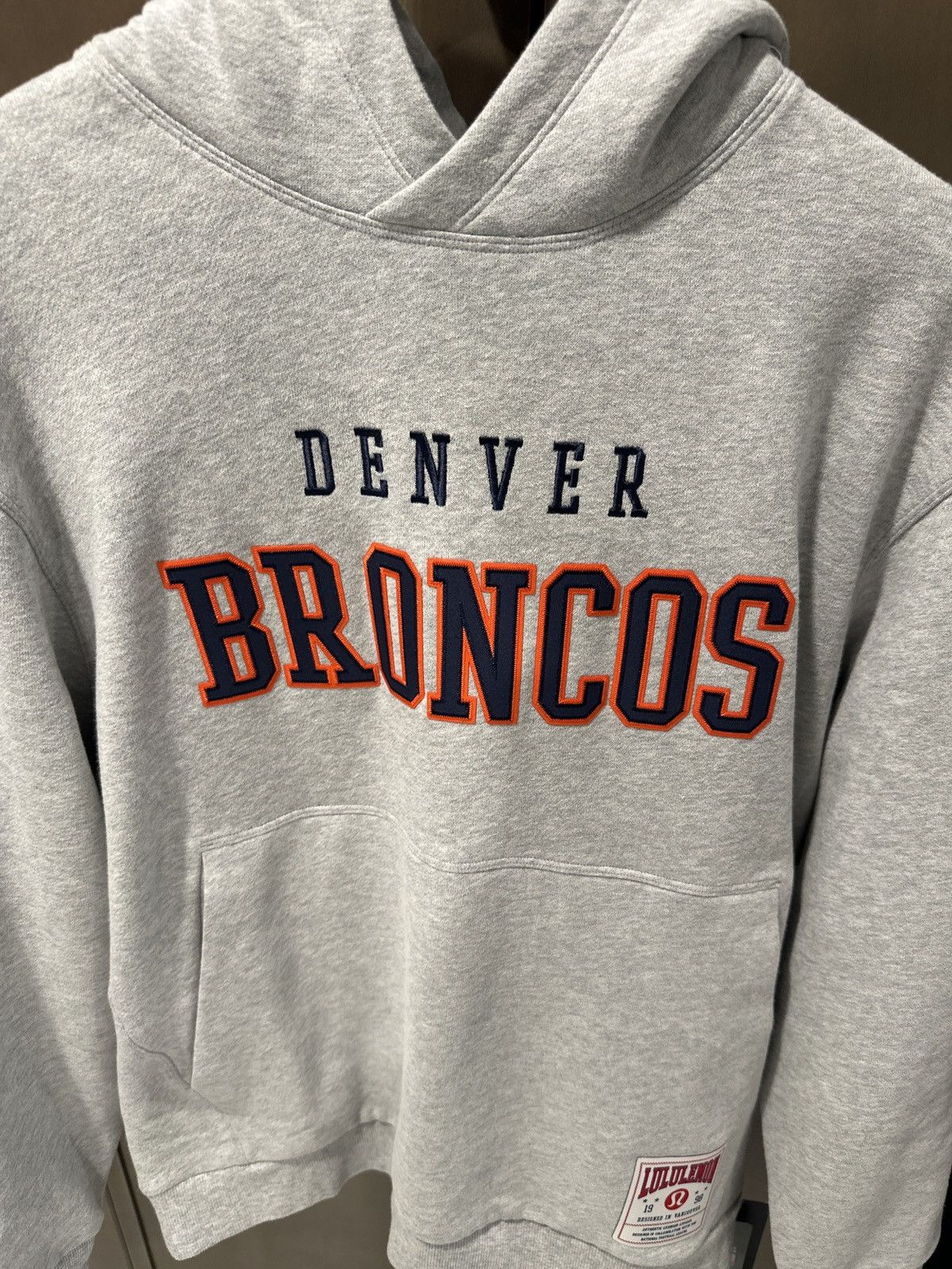 Lululemon Lululemon x NFL Denver Broncos Hoodie Size US M / EU 48-50 / 2 - 2 Thumbnail