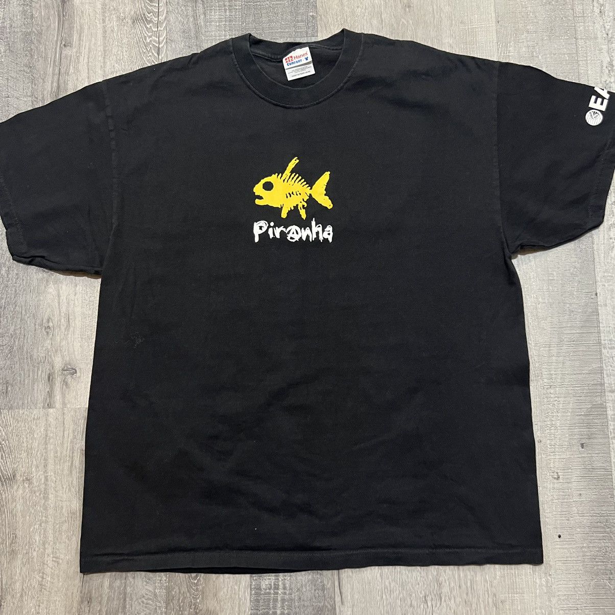 Hanes × Vintage VTG Piranha Energy Drink Black Y2K Fish Logo Ocean T Shirt Size US XL / EU 56 / 4 - 1 Thumbnail