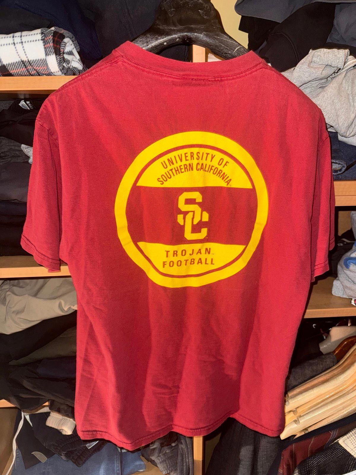 Nike Vintage Nike USC Trojans Center Swoosh Tee Shirt Rare Sz M Size US M / EU 48-50 / 2 - 5 Thumbnail