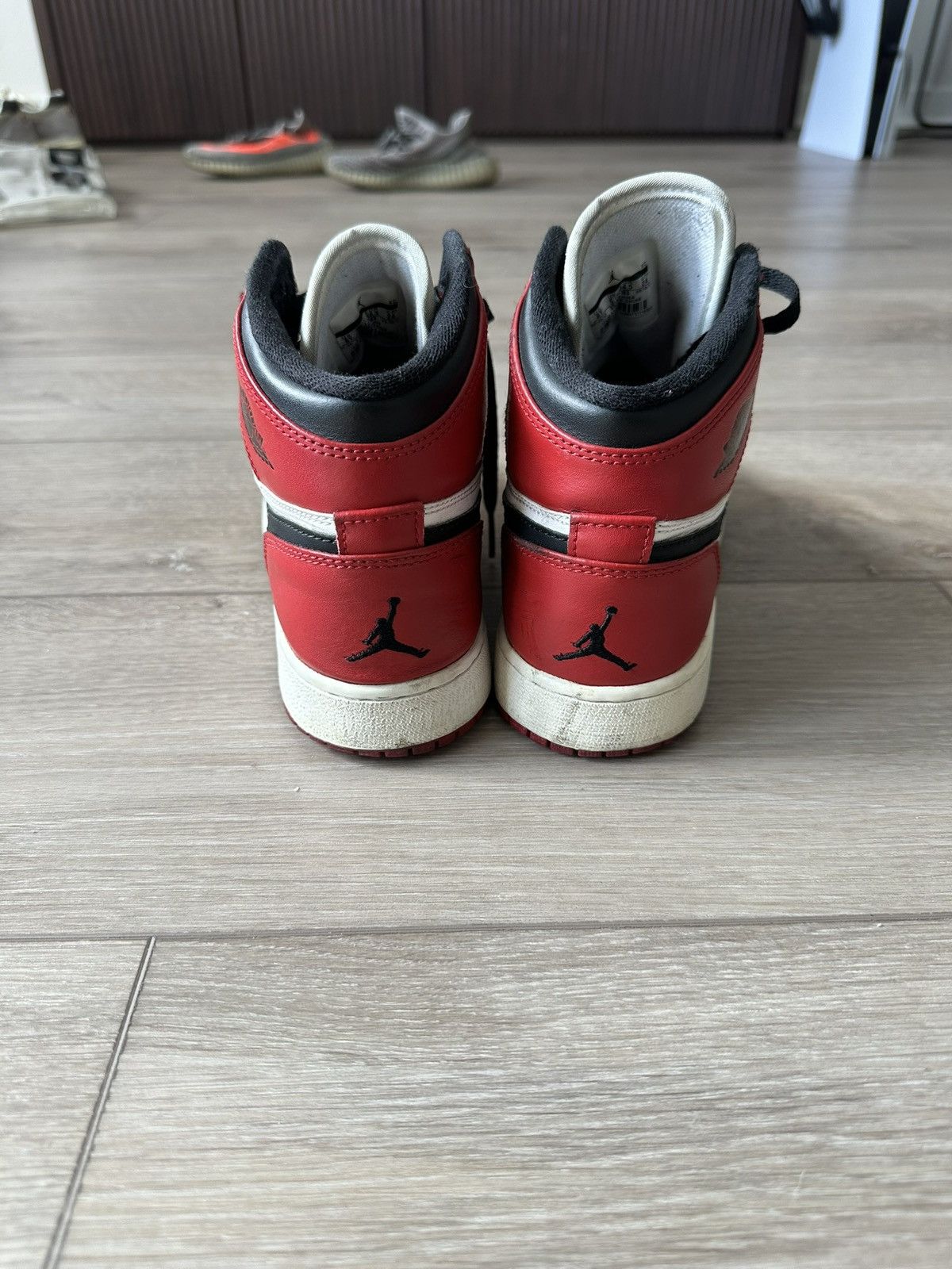 Jordan Brand Jordan 1 Retro High Chicago 2013 Sz 6 Size US 6 / EU 39 - 22 Thumbnail