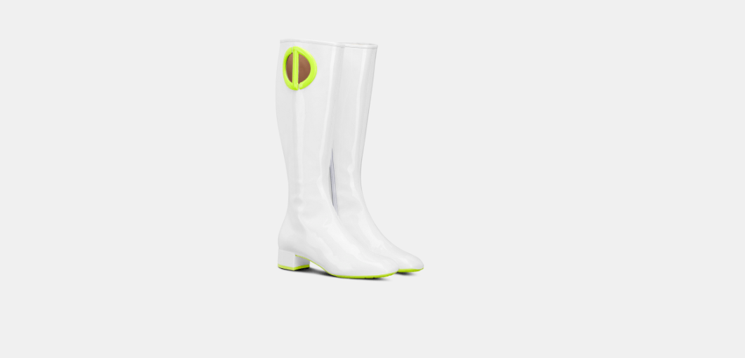 o1w1db10124 Patent Calfskin Idole Boot in White