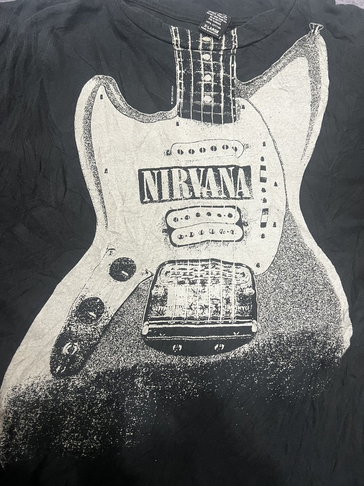 Band Tees × Vintage Vtg 2005 Nirvana Band Guitar T-Shirt Size XLarge Size US XL / EU 56 / 4 - 2 Thumbnail