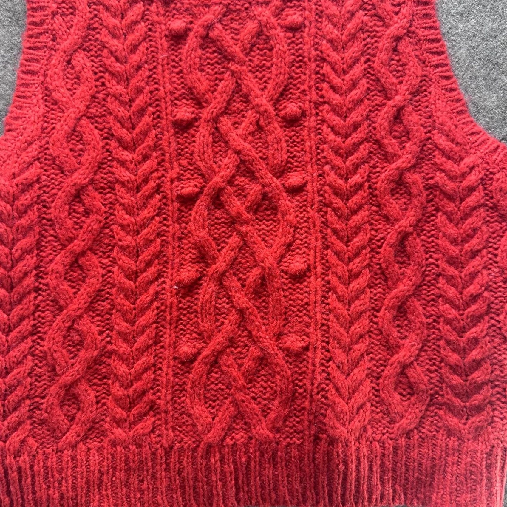 J.Crew J.Crew Sweater Vest Womens XL Red Cable Knit Sleeveless Crewneck Chunky Size XL / US 12-14 / IT 48-50 - 2 Thumbnail