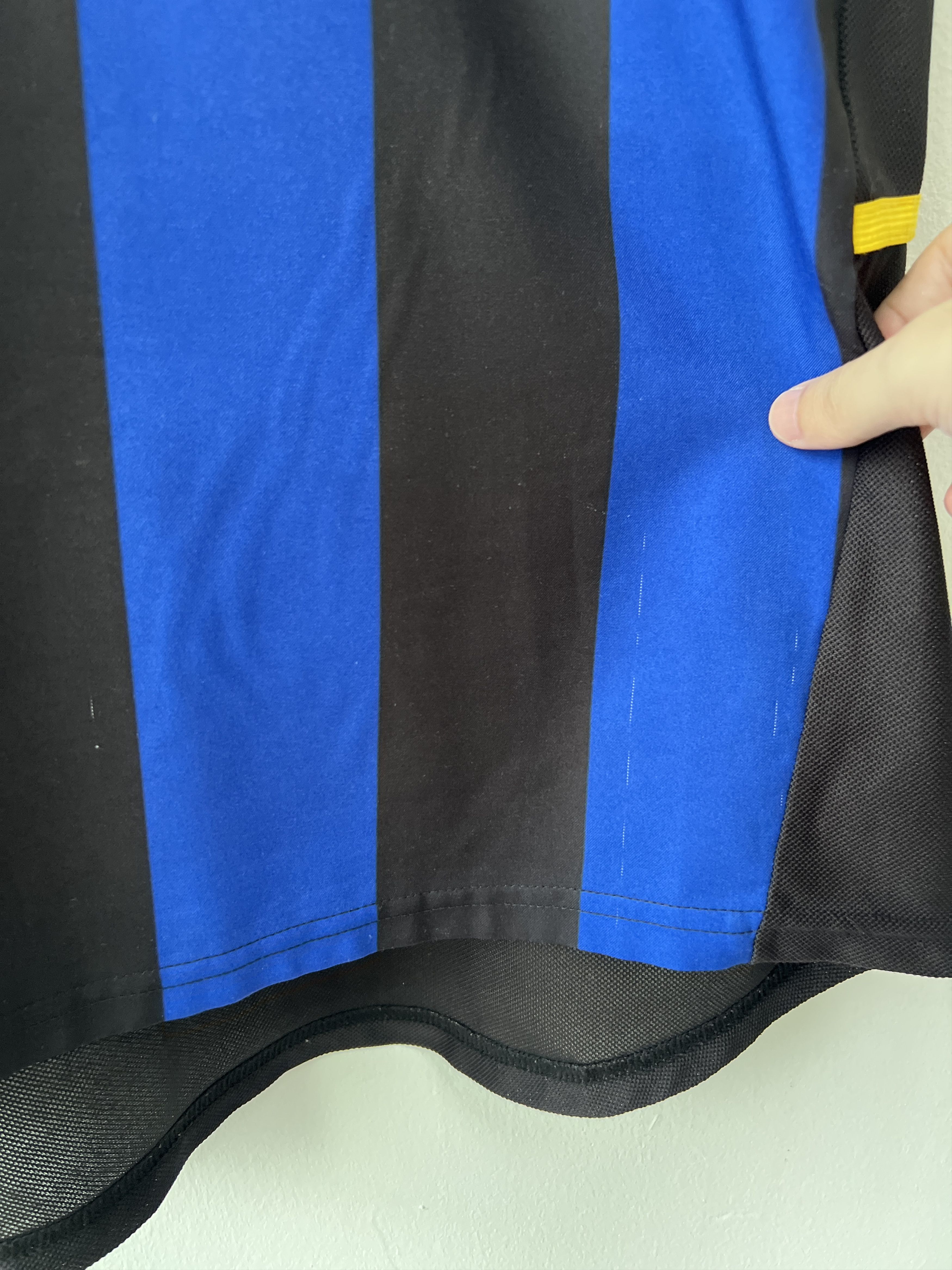 Nike (L fits XL) Inter Milan 2002-03 Home Kit Batistuta #19 Size US L / EU 52-54 / 3 - 11 Thumbnail