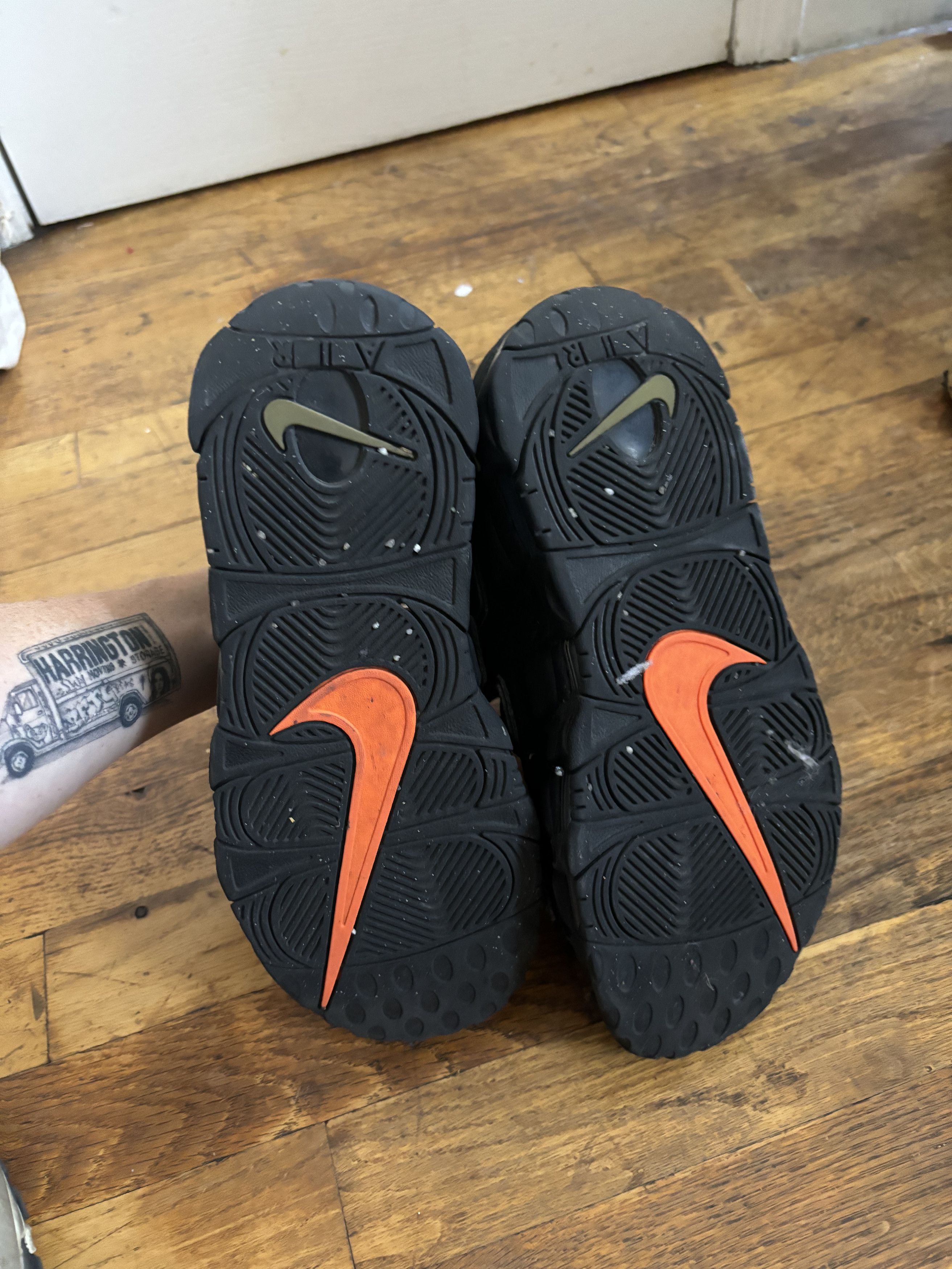 Nike Nike Air More Uptempo Size US 6.5 / EU 39-40 - 2 Thumbnail