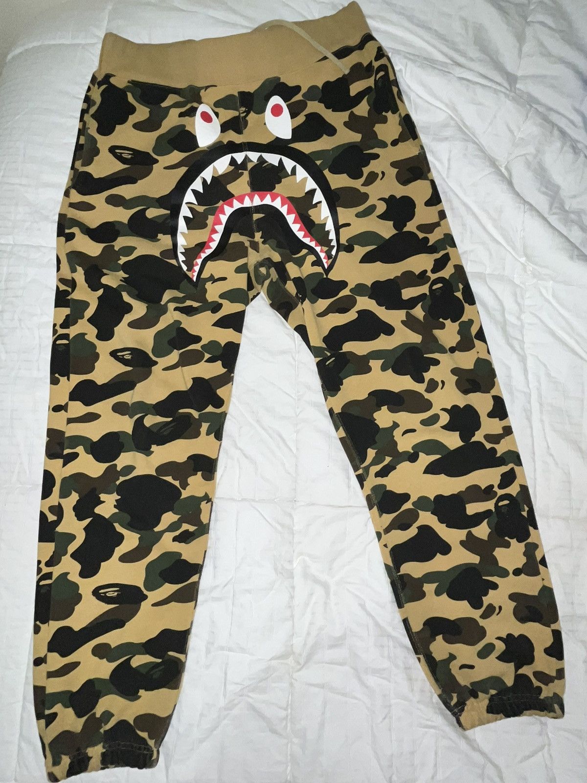 Bape A bathing ape 1st shark sweatpants Size US 36 / EU 52 - 1 Thumbnail