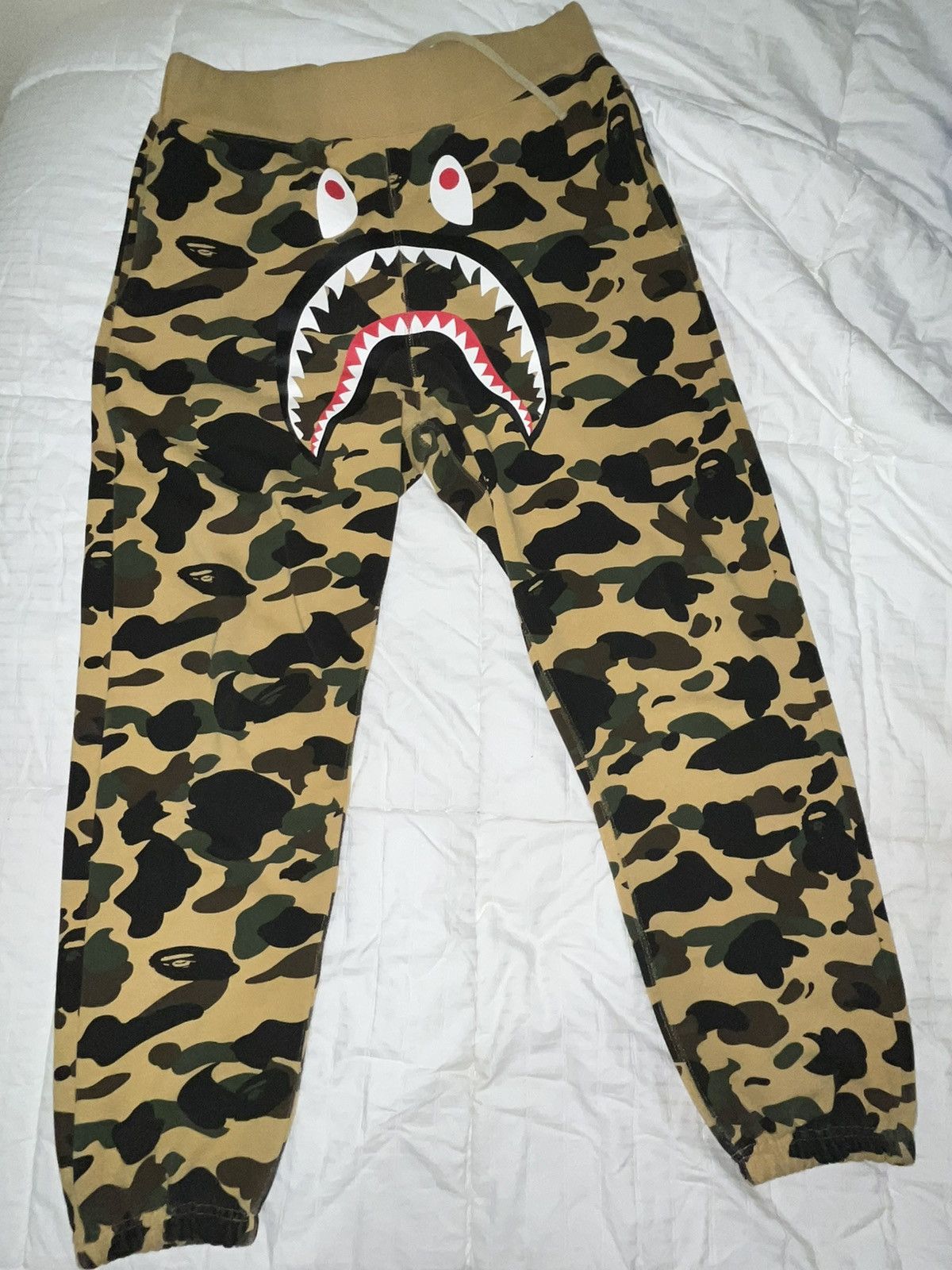 image of Bape A Bathing Ape 1St Shark Sweatpants in Green, Men's (Size 36)