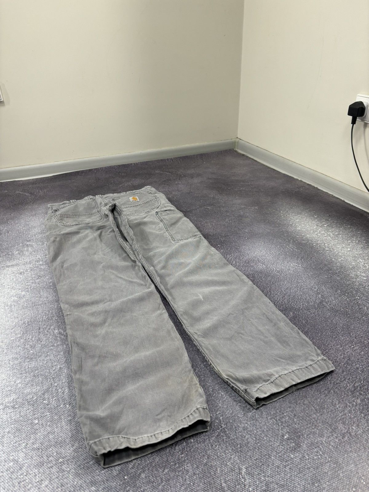 Carhartt Vintage Carhartt USA Gray Distressed Y2K Hype Work Pants Size US 32 / EU 48 - 4 Thumbnail