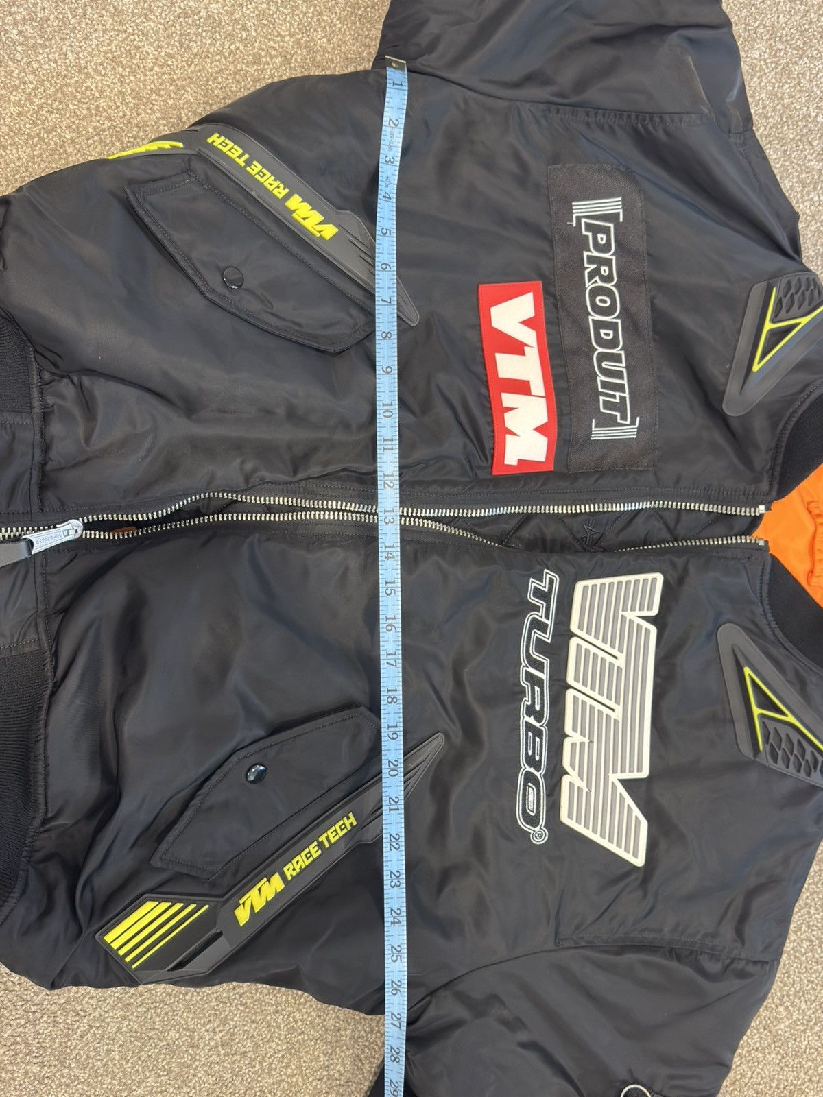 Alpha Industries × Vetements VETEMENTS X ALPHA INDUSTRIES ‘RACING’ PATCHED BOMBER Size US S / EU 44-46 / 1 - 17 Thumbnail