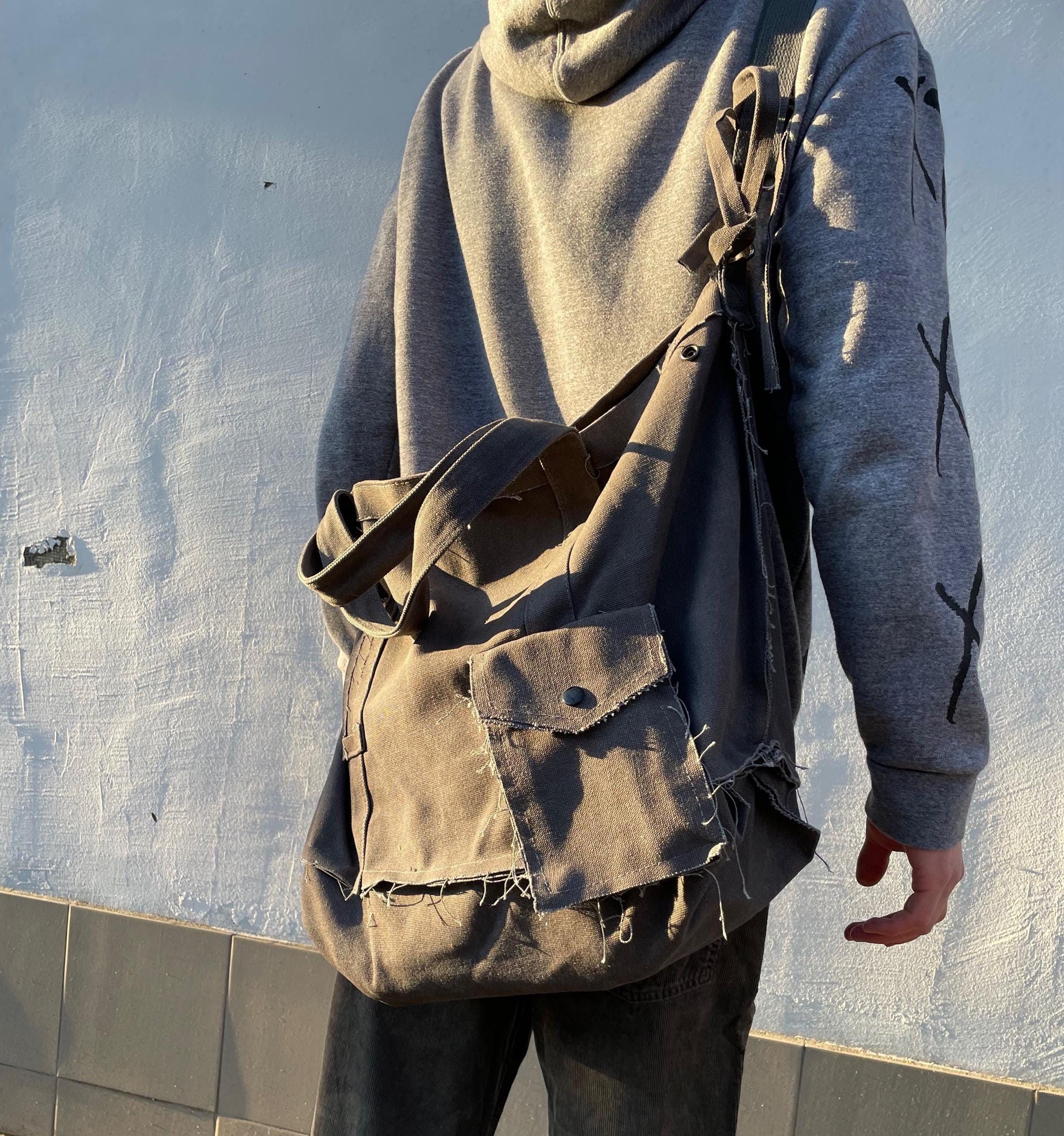 Other Large Crossbody bag y2k faded distressed opium alt grunge Size ONE SIZE - 2 Thumbnail