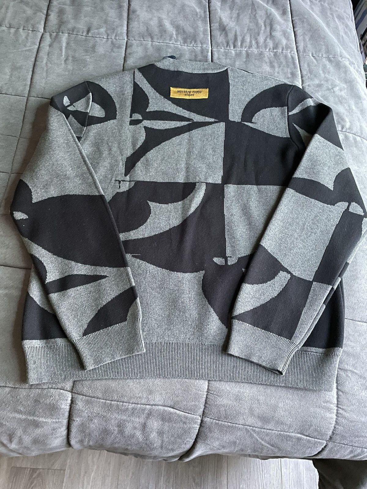 Louis Vuitton Louis Vuitton Monogram Flower Crewneck Size US L / EU 52-54 / 3 - 3 Thumbnail