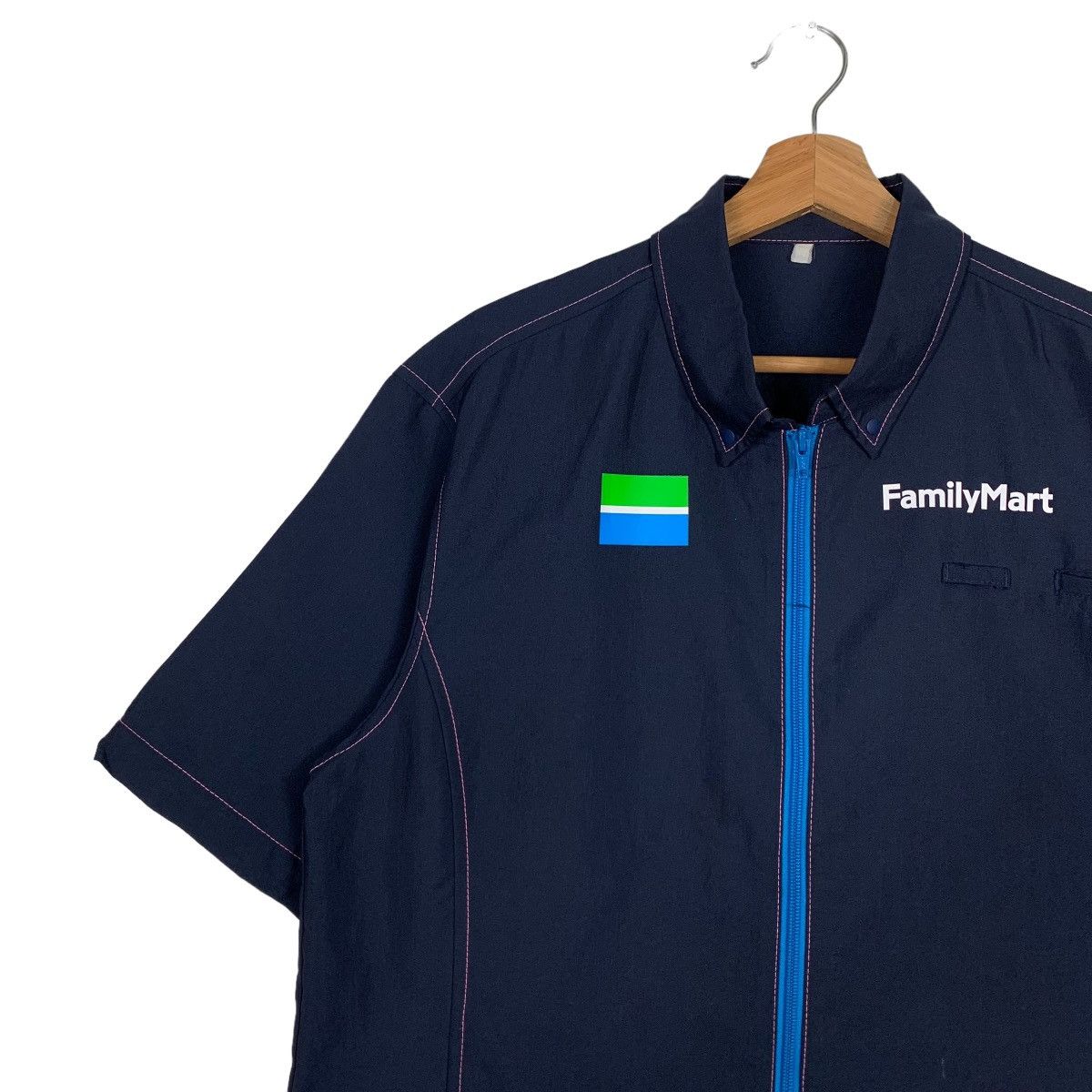 Vintage FAMILY MART Short Sleeve Uniform Jacket #0250-C11 Size US M / EU 48-50 / 2 - 7 Thumbnail