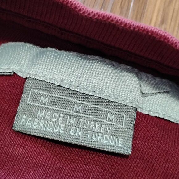 Nike Vintage Y2K Nike Small Swoosh Crewneck Sweatshirt Red Size US M / EU 48-50 / 2 - 3 Thumbnail