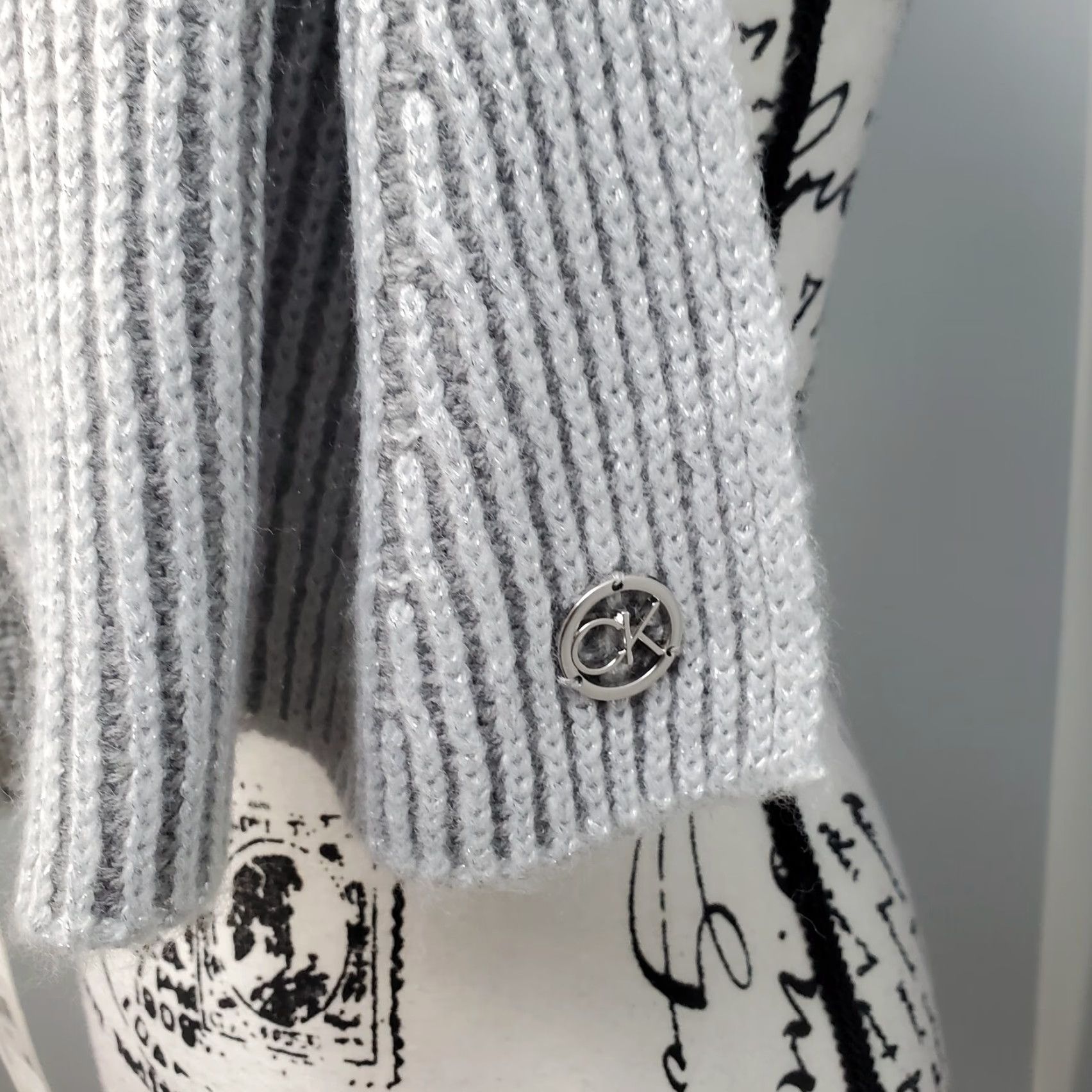 Calvin Klein VINTAGE Calvin Klein Scarf Unisex One Size Heather Gray Metallic Neck Warmer Size ONE SIZE - 2 Thumbnail