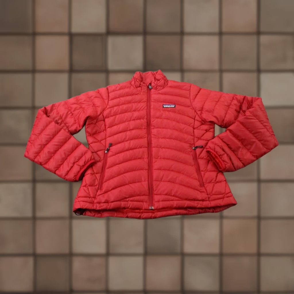Patagonia Patagonia Jacket Women XS Red Down Puffer Quilted Outdoors Casual Zip Windproof Wind-Resistant Pockets Logo 90s Size XS / US 0-2 / IT 36-38 - 1 Thumbnail