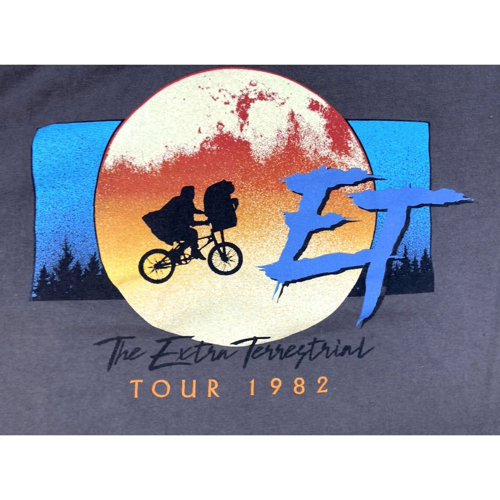 Vintage VINTAGE E.T. The Extra-Terrestrial Movie Tour 1982 Graphic T-shirt Women Medium Gray Size M / US 6-8 / IT 42-44 - 2 Thumbnail