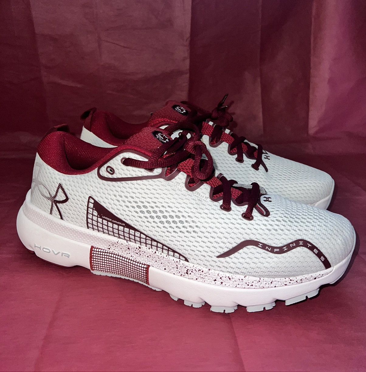 NCAA × Under Armour Under Armour Gamecocks Infinite 5 Size US 10.5 / EU 43-44 - 8 Thumbnail