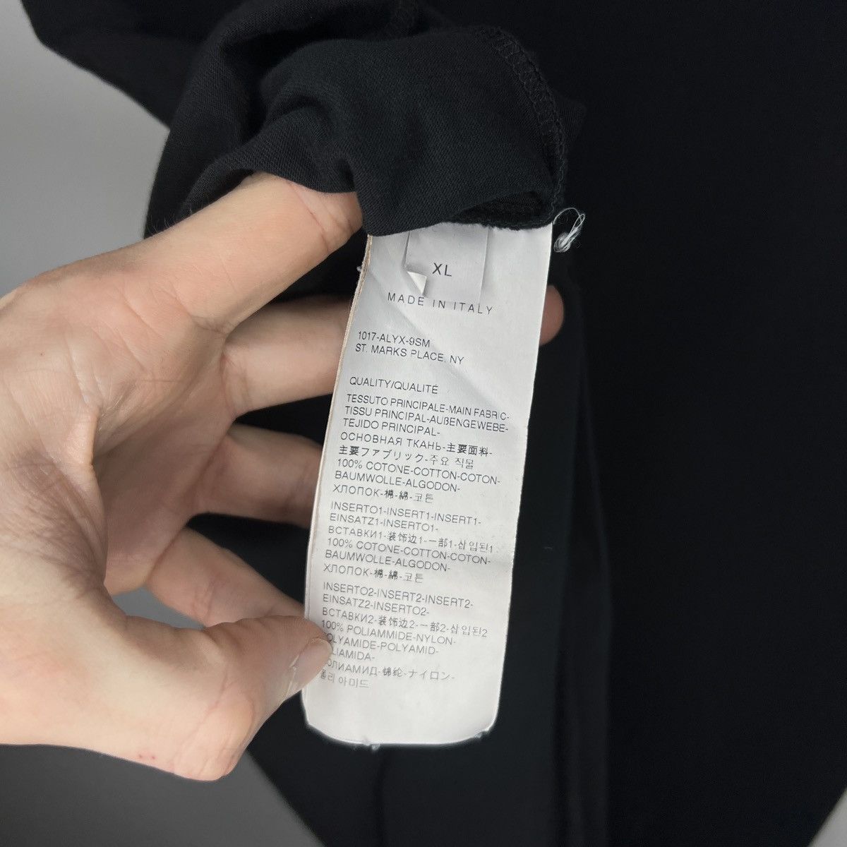 1017 ALYX 9SM 1017 Alyx 9SM S19 Endless Logo Pocket Tshirt Tee Black Size US XL / EU 56 / 4 - 8 Thumbnail