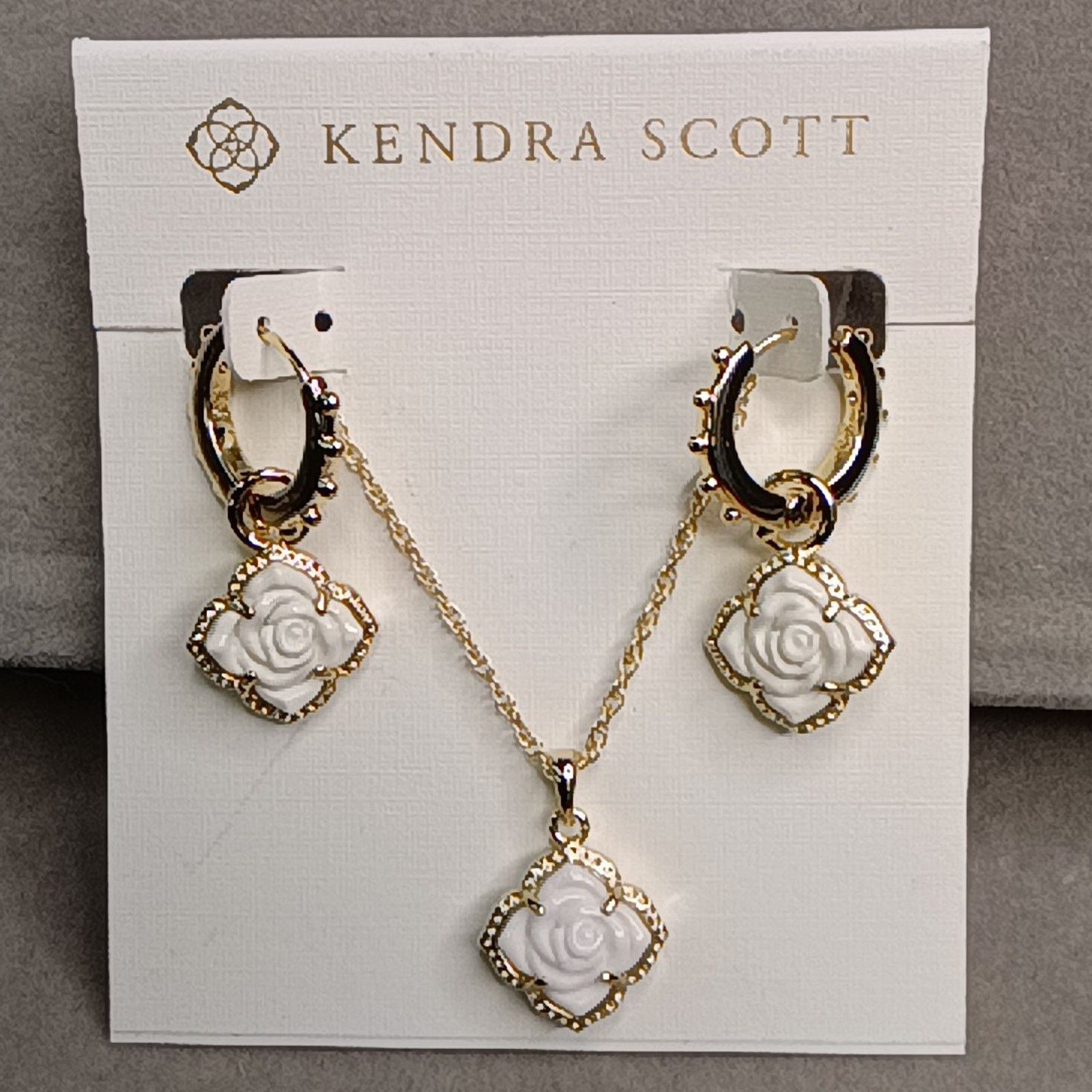 Kendra Scott Kendra Scott Mallory Rose Huggie Hoop Earrings Necklace Set Size ONE SIZE - 5 Thumbnail