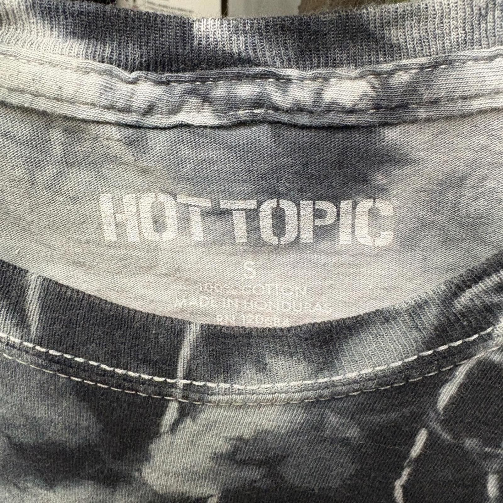 Hot Topic Hot Topic Black and Gray Tie-Dye Shirt Size S / US 4 / IT 40 - 2 Thumbnail