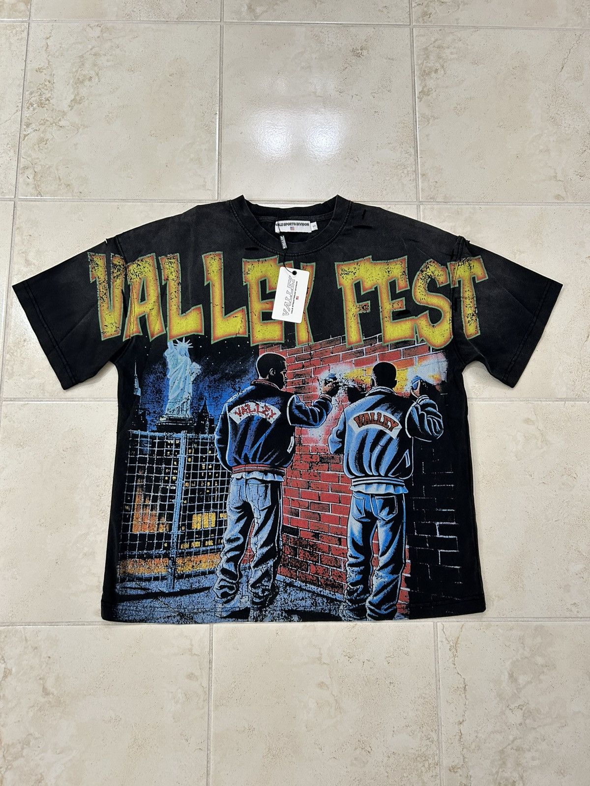 Vale Vale Forever Valley Fest Graffiti Big Tee Black Large