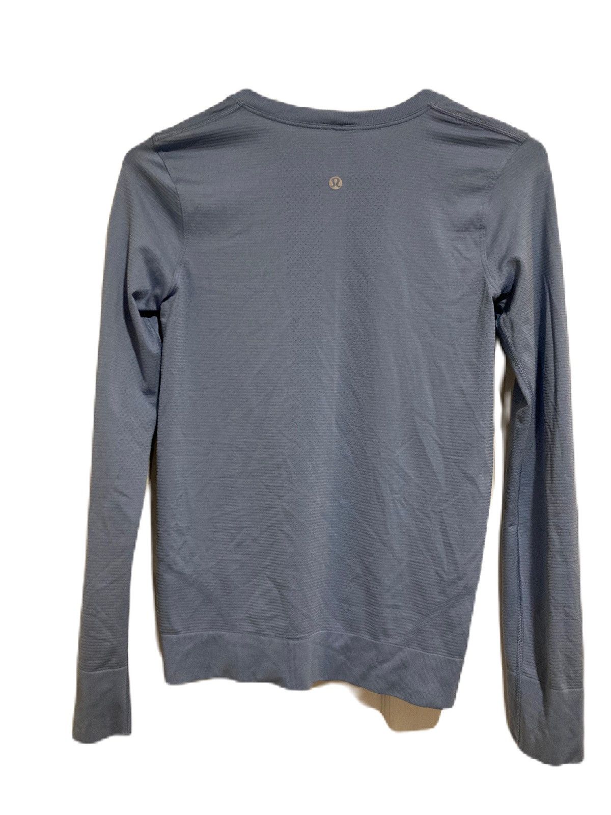Lululemon Lululemon Women’s Blue Athletic Longsleeve Shirt Sz. 2 Size XS / US 0-2 / IT 36-38 - 2 Thumbnail