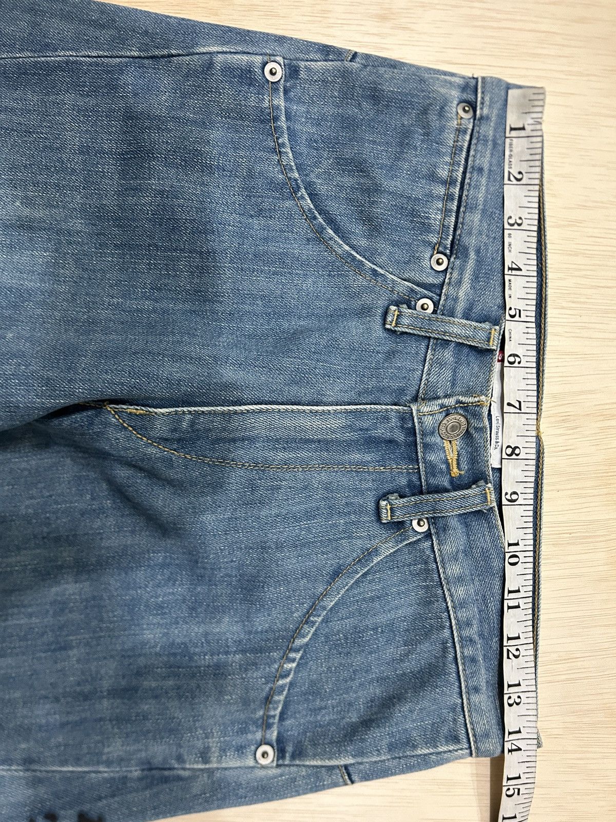 Levi's y2k Levis Engineered ‘TeenAge Riot’ Ads Poem Size US 28 / EU 44 - 10 Thumbnail